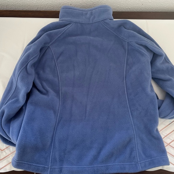 Columbia Soft Blue Fleece Jacket - Picture 3 of 3